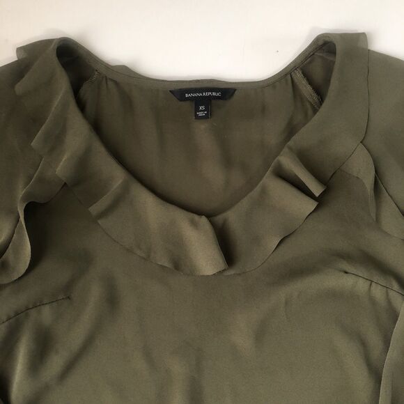 Banana Republic Blouse Ruffle V- Neck & Ruffle 2 Layer Wrist Green Tag Size XS - Picture 9 of 15